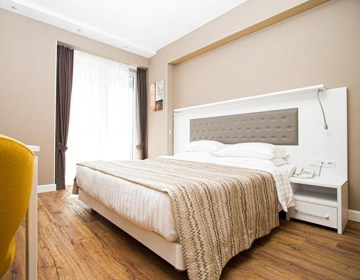 Apartments In Alliance Батуми Экстерьер фото